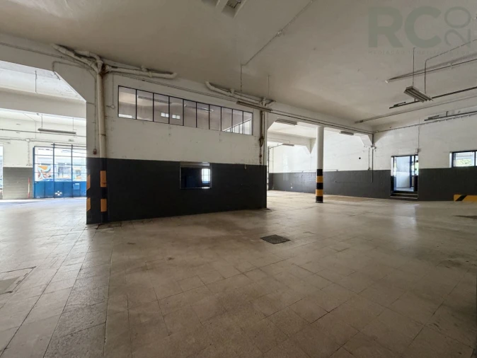 Loja para Venda em Santa Maria, São Pedro e Matacães Foto 16