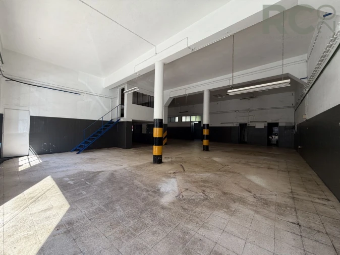 Loja para Venda em Santa Maria, São Pedro e Matacães Foto 21