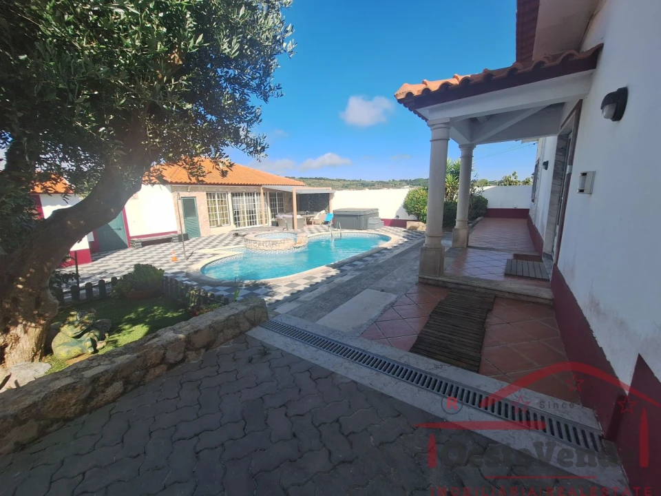 Moradia T7 para Venda em Roliça Foto 68