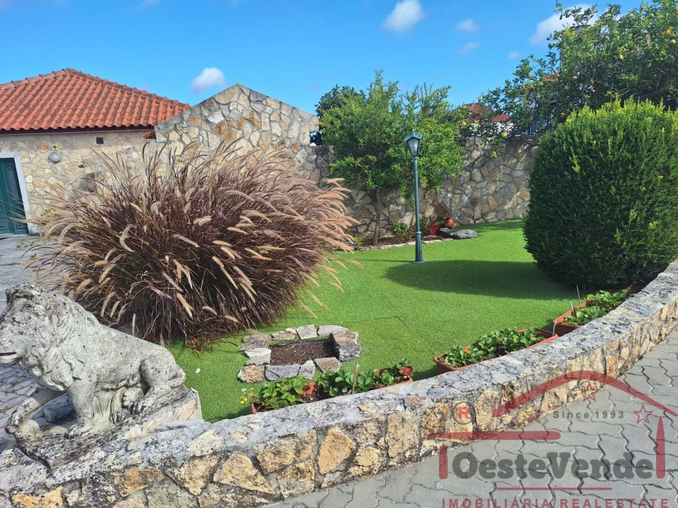 Moradia T7 para Venda em Roliça Foto 74