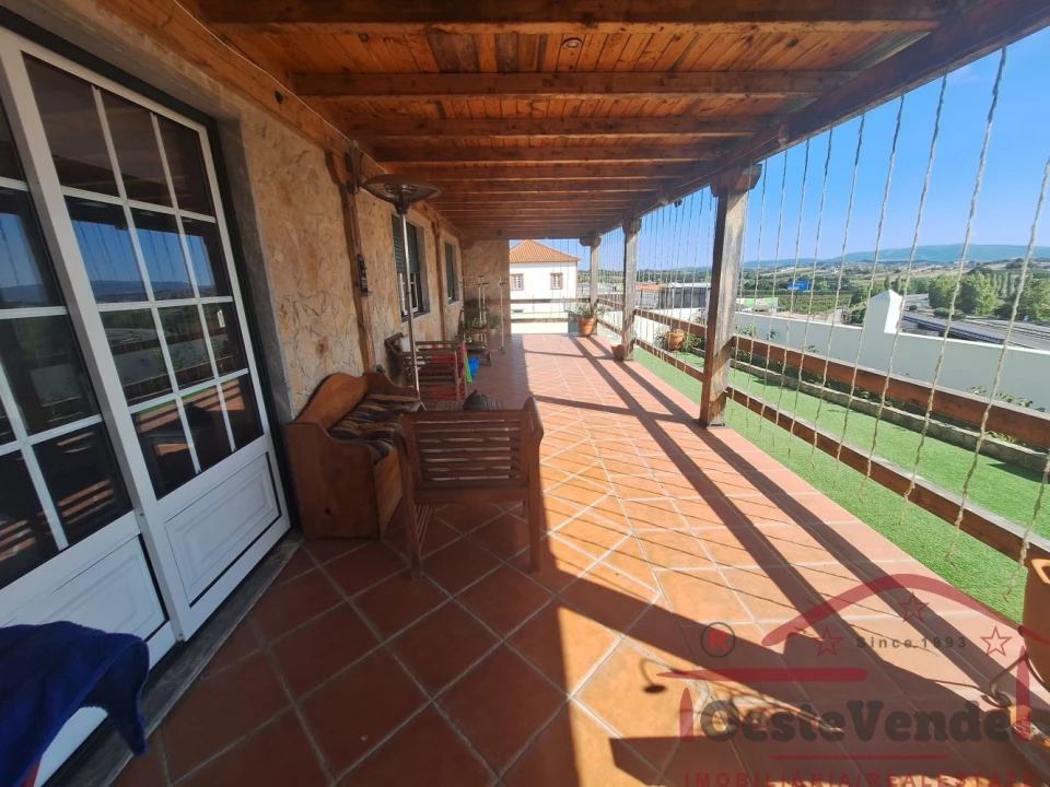 Moradia T7 para Venda em Roliça Foto 36