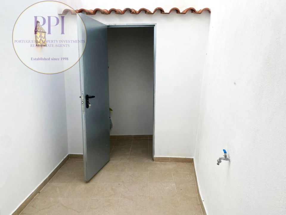 Moradia T1 para Venda em Alvor Foto 23