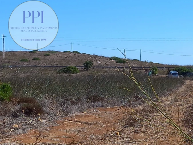 Terreno para Venda em Vila do Bispo e Raposeira Foto 4