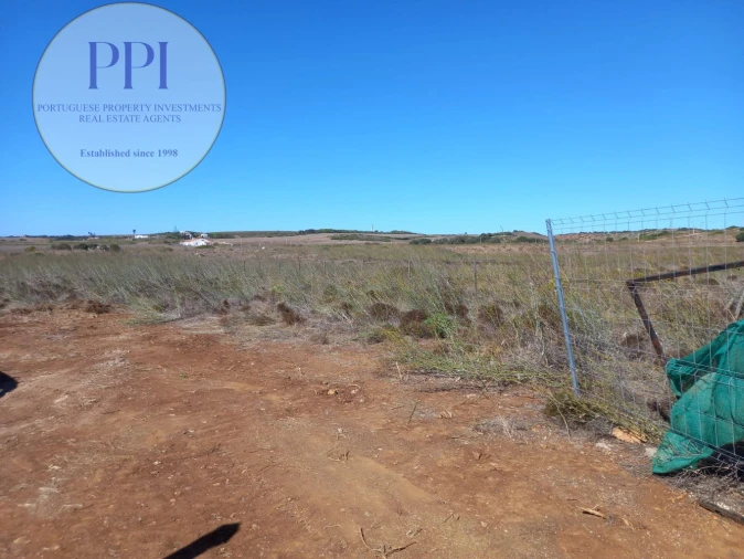Terreno para Venda em Vila do Bispo e Raposeira Foto 3