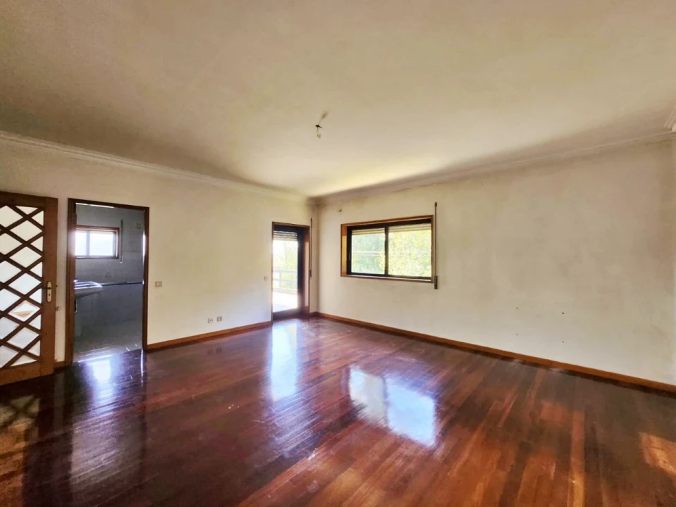 Moradia T5 para Venda em Ruivães e Novais Foto 18