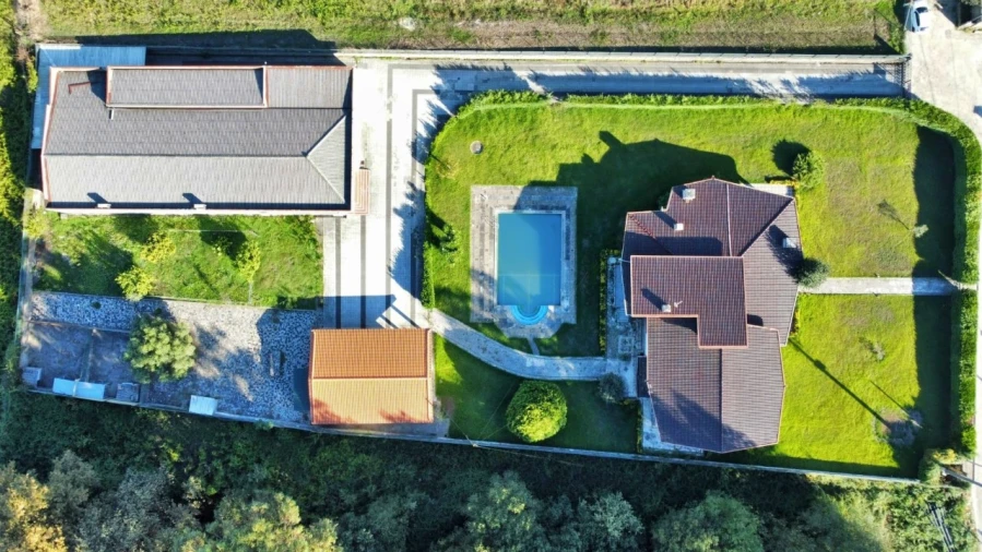 Moradia T5 para Venda em Ruivães e Novais Foto 34