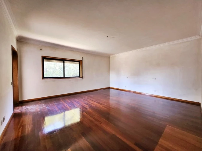 Moradia T5 para Venda em Ruivães e Novais Foto 17