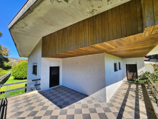 Moradia T5 para Venda em Ruivães e Novais Foto 31