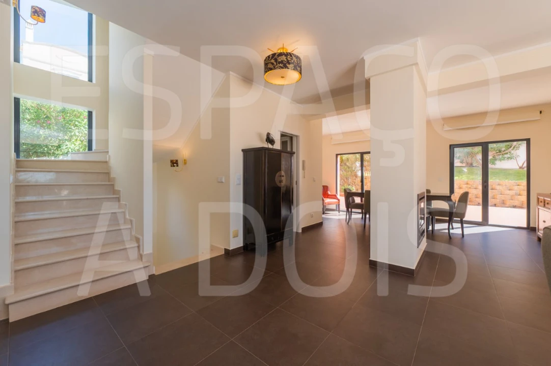 Moradia T4 para Venda em Carvoeira Foto 47