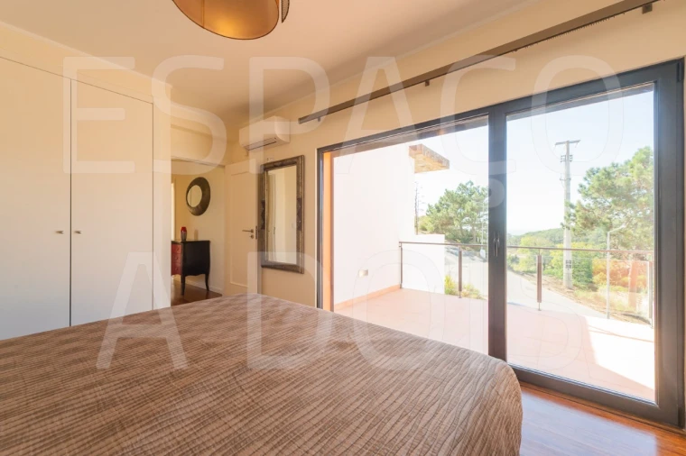 Moradia T4 para Venda em Carvoeira Foto 50