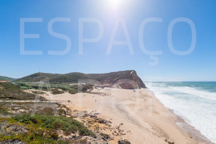 Moradia T4 para Venda em Carvoeira Foto 105