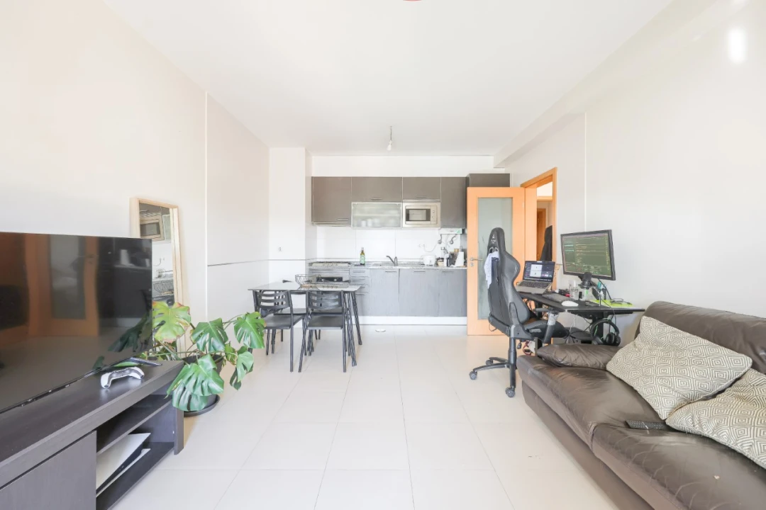 Apartamento T1 para Arrendamento em Aradas Foto 1