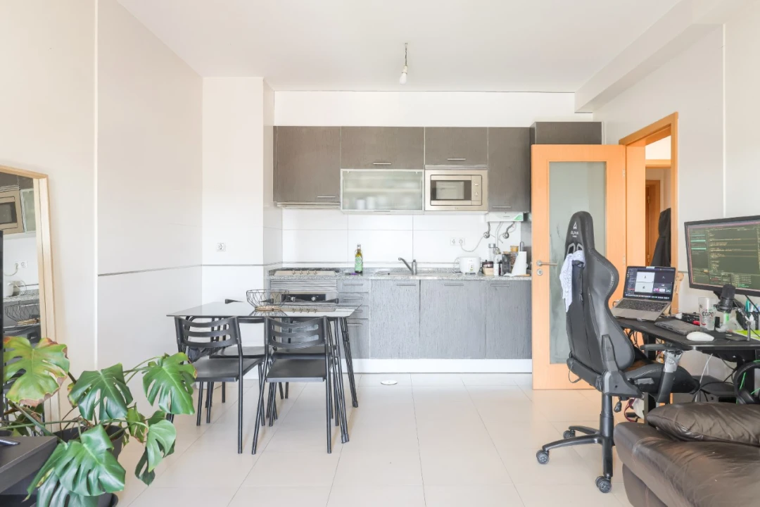 Apartamento T1 para Arrendamento em Aradas Foto 5