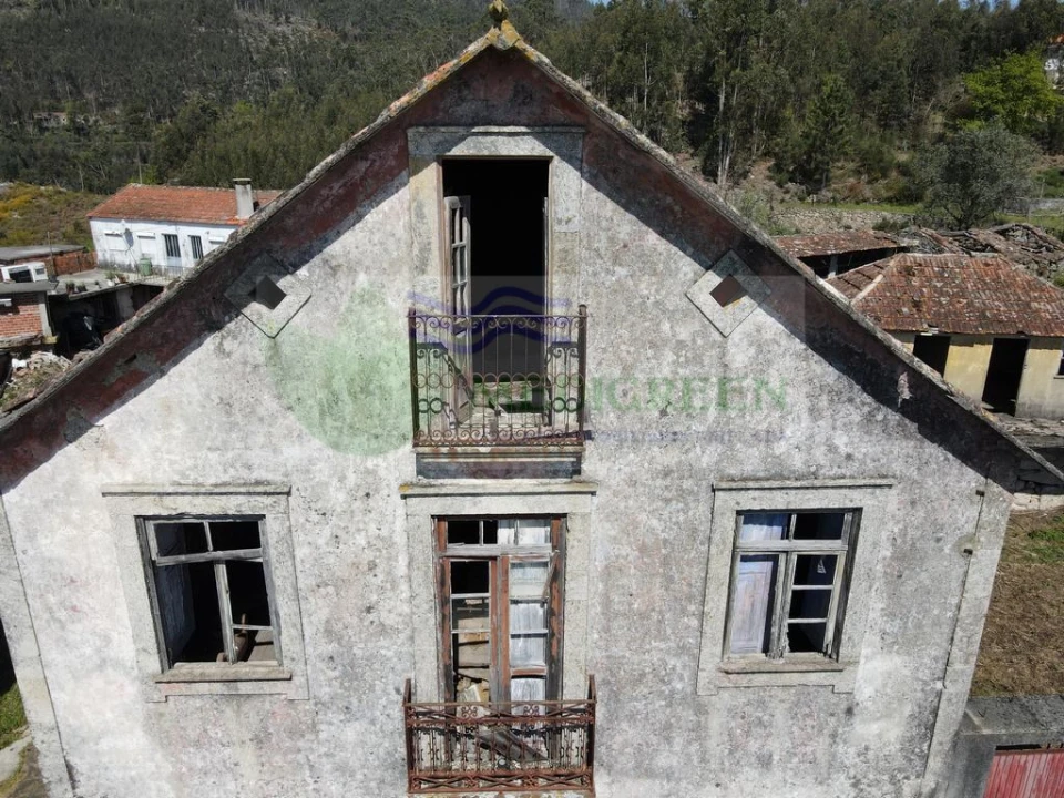 Moradia T3 para Venda em Couto de Esteves Foto 8