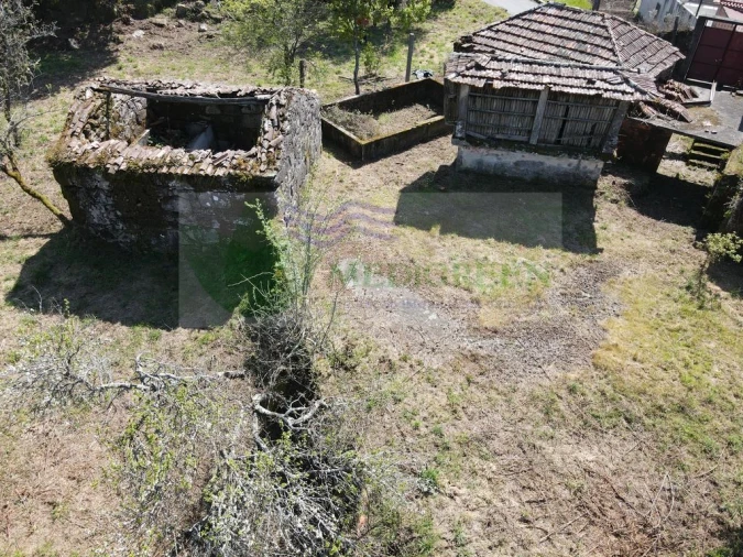 Moradia T3 para Venda em Couto de Esteves Foto 7