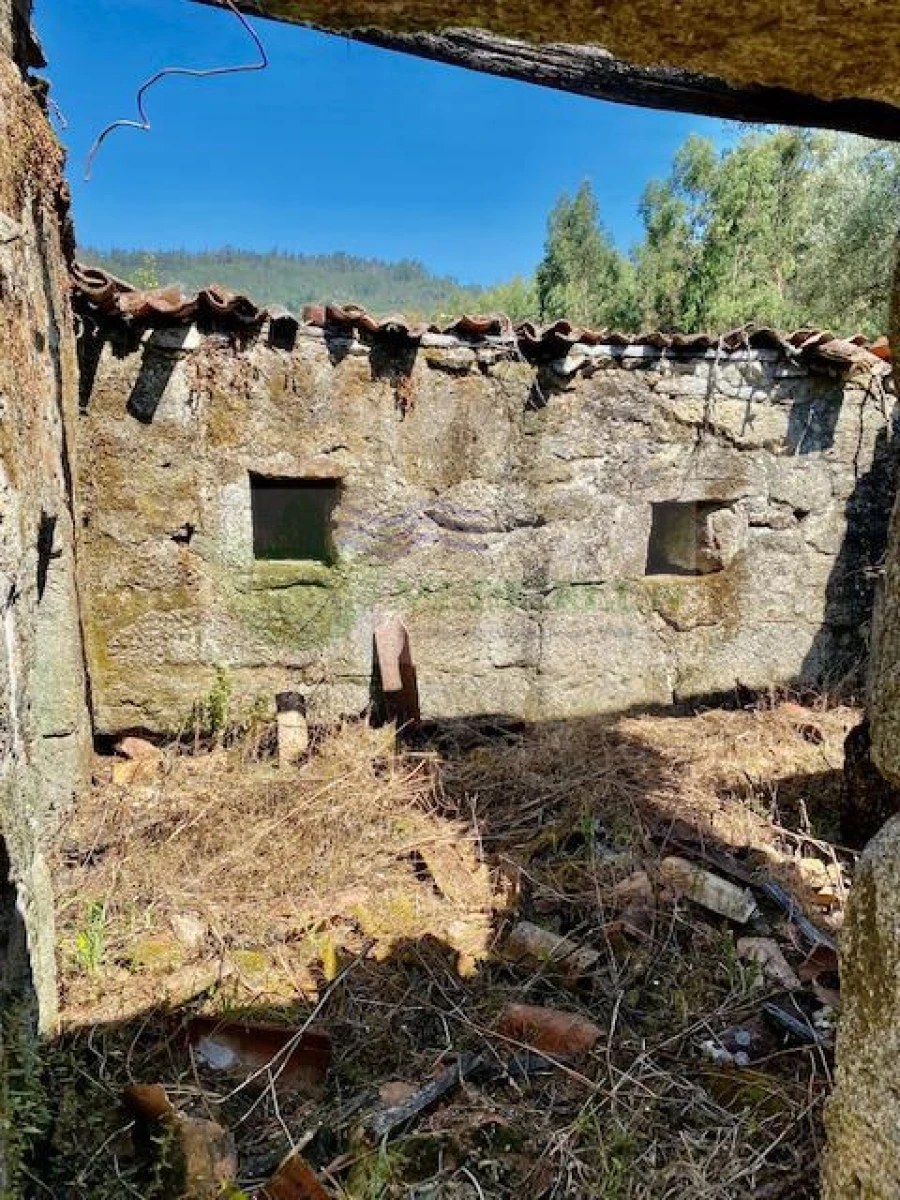 Moradia T3 para Venda em Couto de Esteves Foto 20