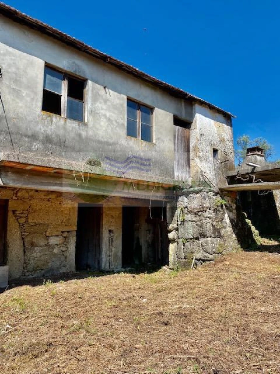 Moradia T3 para Venda em Couto de Esteves Foto 26