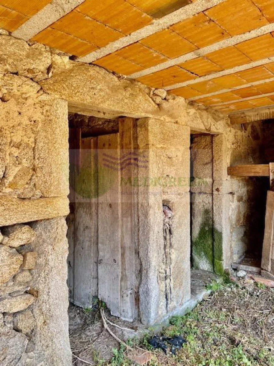 Moradia T3 para Venda em Couto de Esteves Foto 28