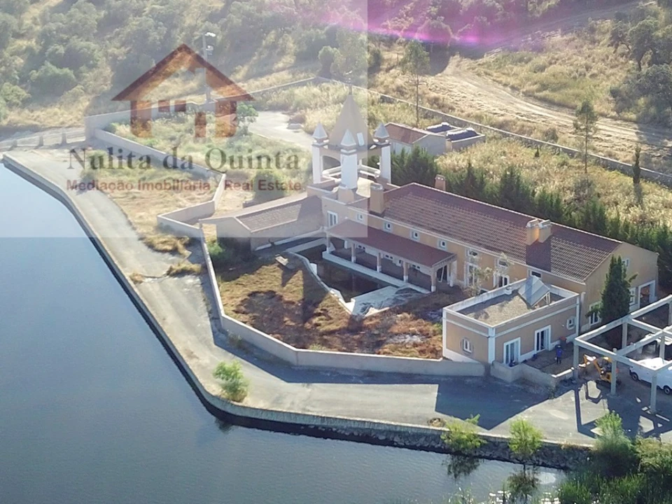 Quinta T3 para Venda em Torrão Foto 2