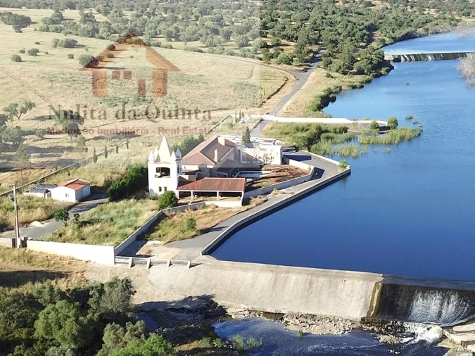 Quinta T3 para Venda em Torrão Foto 4