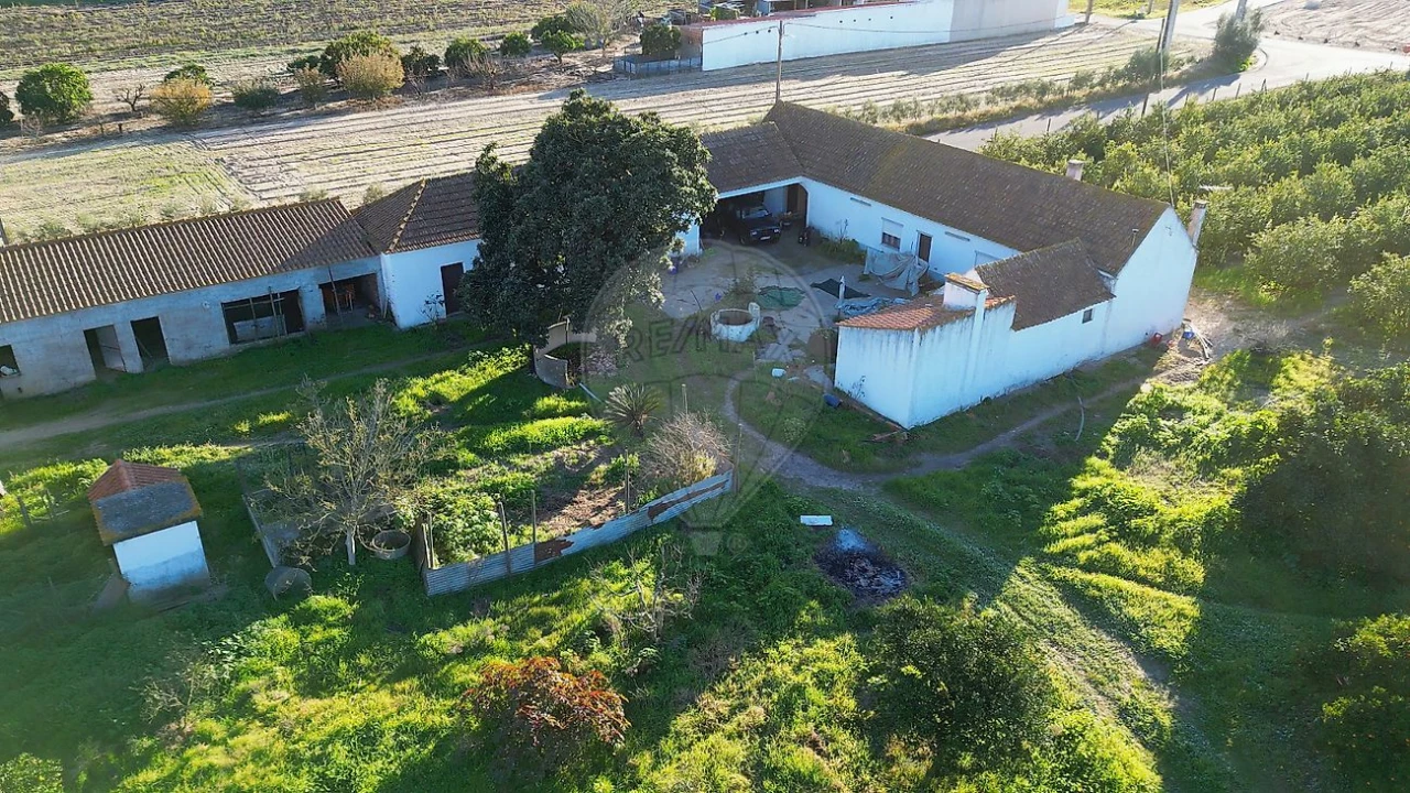 Quinta T3 para Venda em Fazendas de Almeirim Foto 1