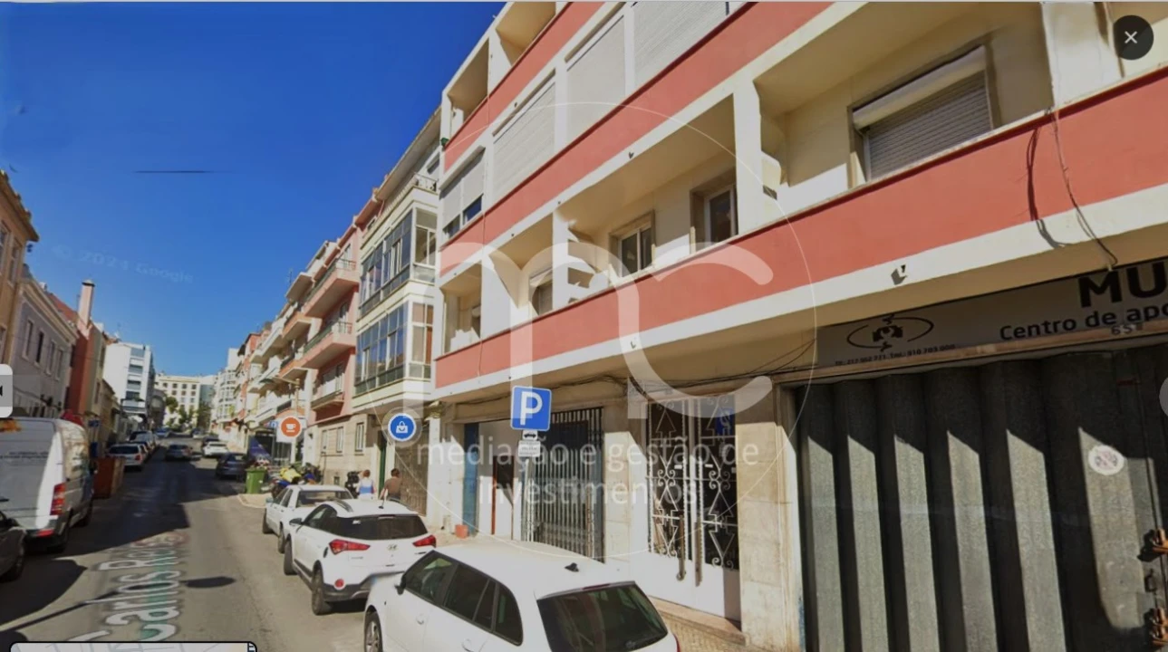 Apartamento T1 para Venda em Avenidas Novas Foto 39