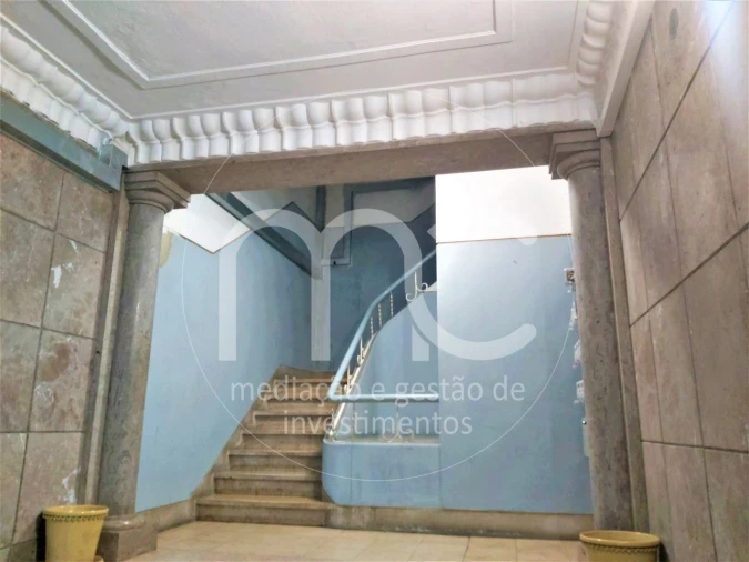 Apartamento T1 para Venda em Avenidas Novas Foto 4