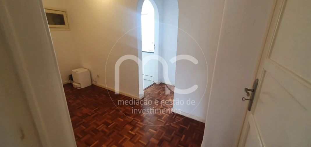 Apartamento T1 para Venda em Avenidas Novas Foto 31