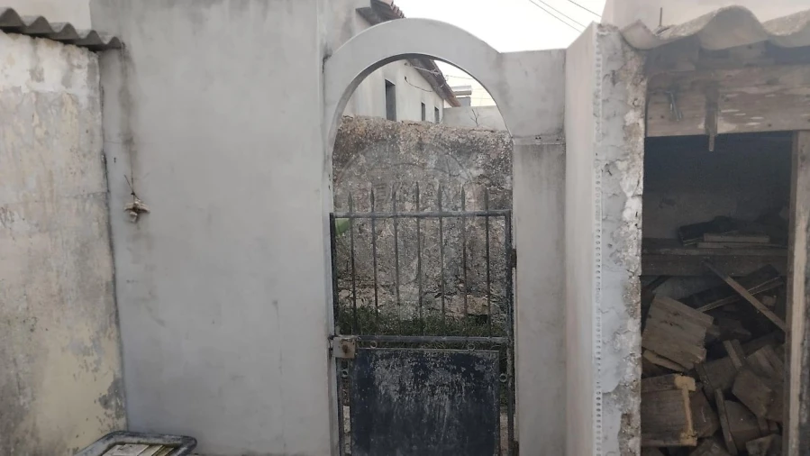 Moradia T2 para Venda em São Pedro da Cadeira Foto 14