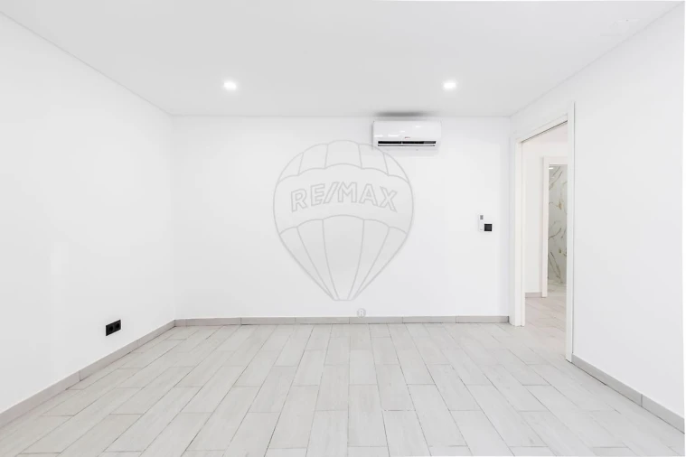 Moradia T3 para Venda em Aldeia Galega da Merceana e Aldeia Gavinha Foto 6