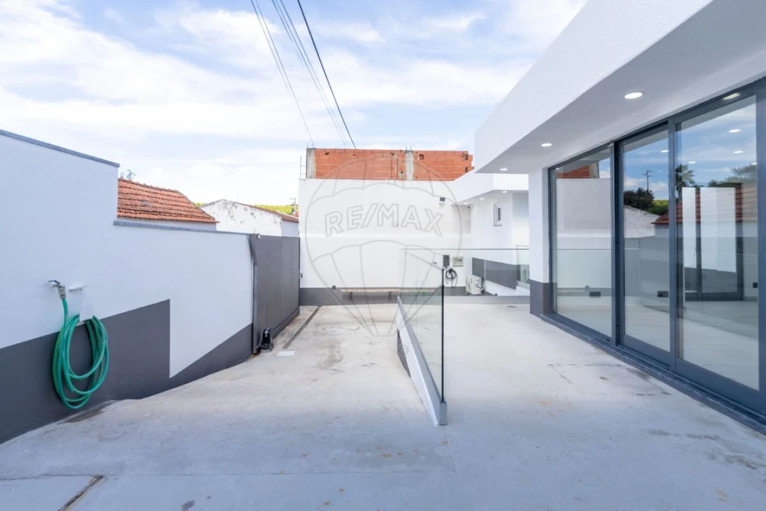 Moradia T3 para Venda em Aldeia Galega da Merceana e Aldeia Gavinha Foto 18