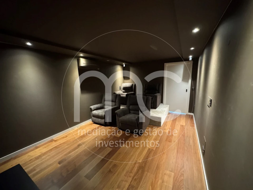 Moradia T5 para Venda em Cascais e Estoril Foto 28