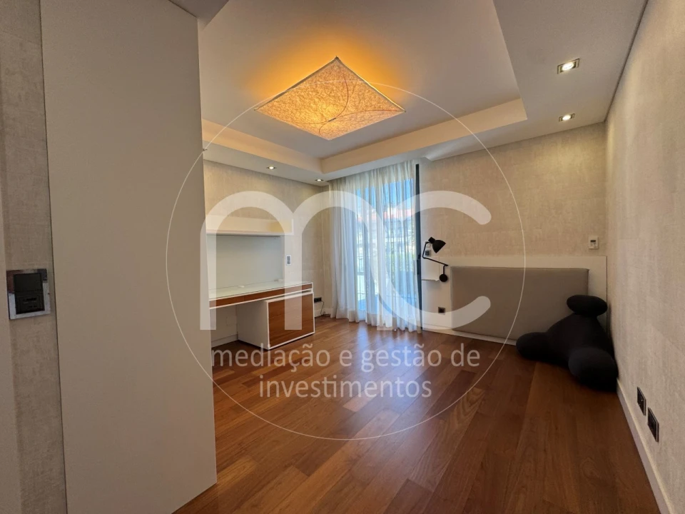 Moradia T5 para Venda em Cascais e Estoril Foto 43