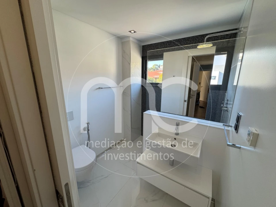 Moradia T5 para Venda em Cascais e Estoril Foto 46