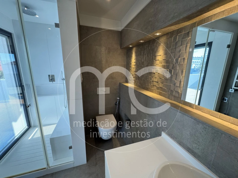 Moradia T5 para Venda em Cascais e Estoril Foto 51