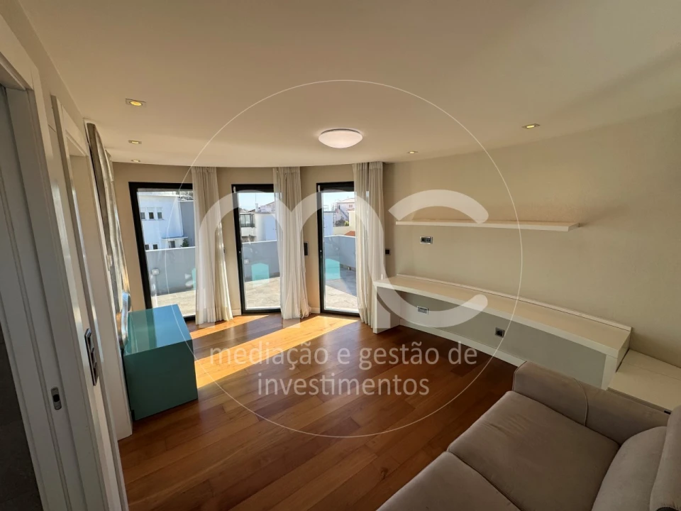 Moradia T5 para Venda em Cascais e Estoril Foto 55