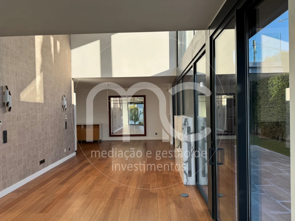 Moradia T5 para Venda em Cascais e Estoril Foto 11