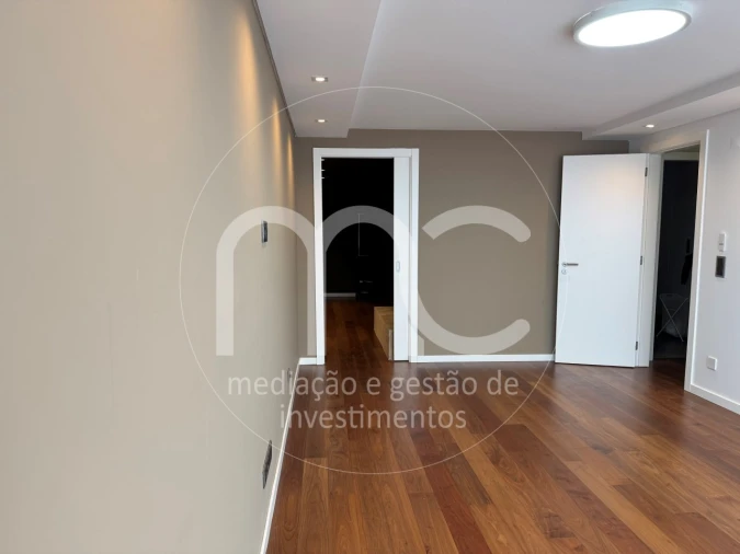 Moradia T5 para Venda em Cascais e Estoril Foto 22