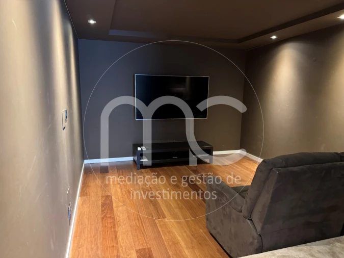 Moradia T5 para Venda em Cascais e Estoril Foto 26