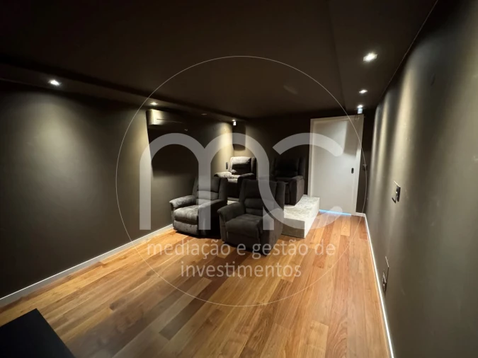 Moradia T5 para Venda em Cascais e Estoril Foto 28