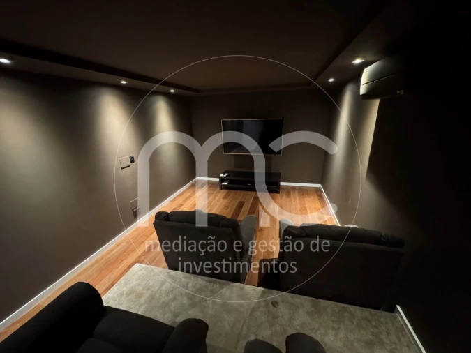 Moradia T5 para Venda em Cascais e Estoril Foto 29