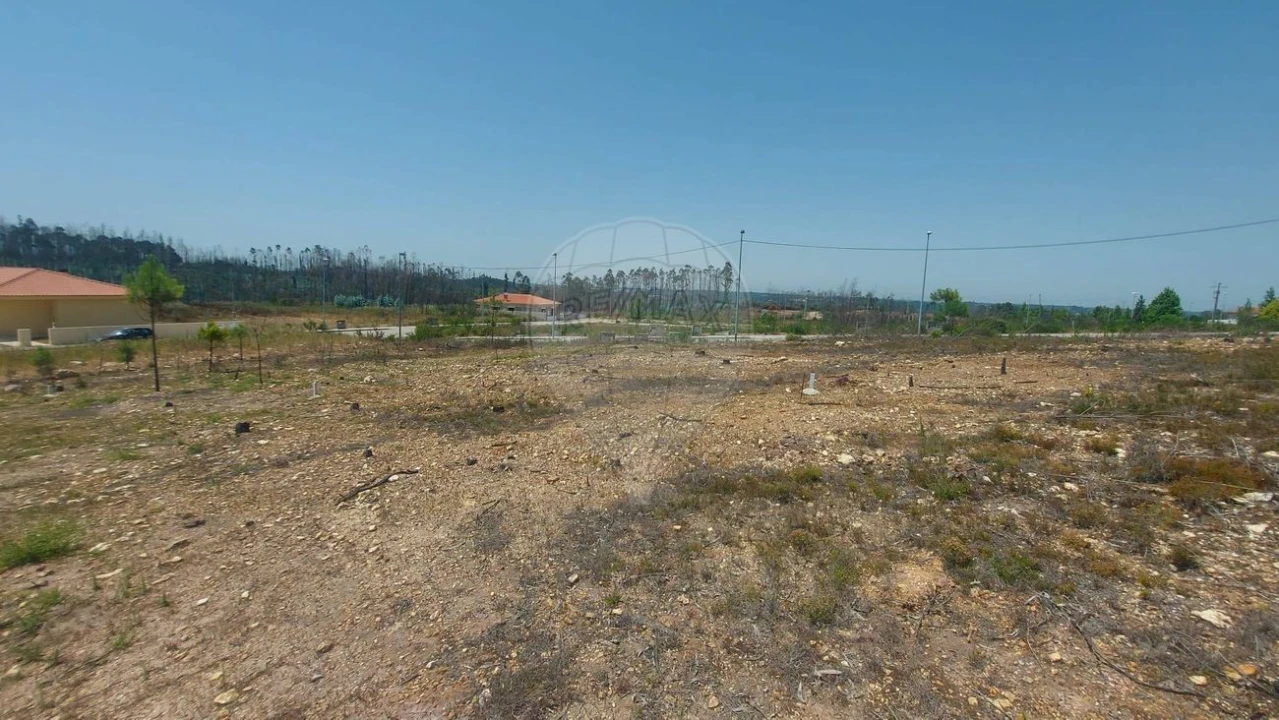 Terreno para Venda em Valongo do Vouga Foto 5