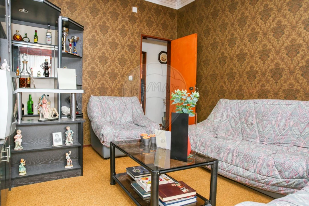 Moradia T4 para Venda em Carregado e Cadafais Foto 7