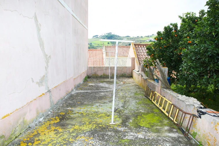 Moradia T4 para Venda em Carregado e Cadafais Foto 22