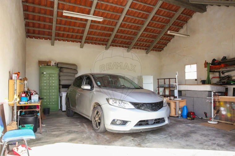 Moradia T4 para Venda em Carregado e Cadafais Foto 4