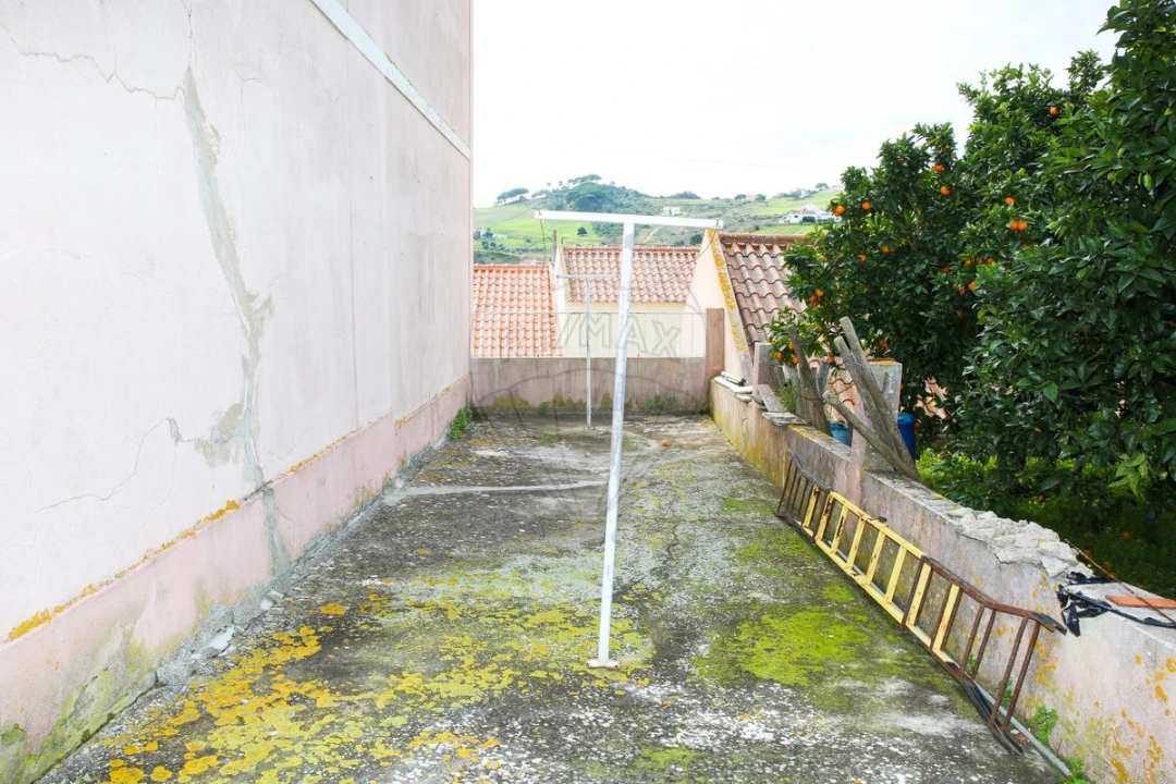 Moradia T4 para Venda em Carregado e Cadafais Foto 22