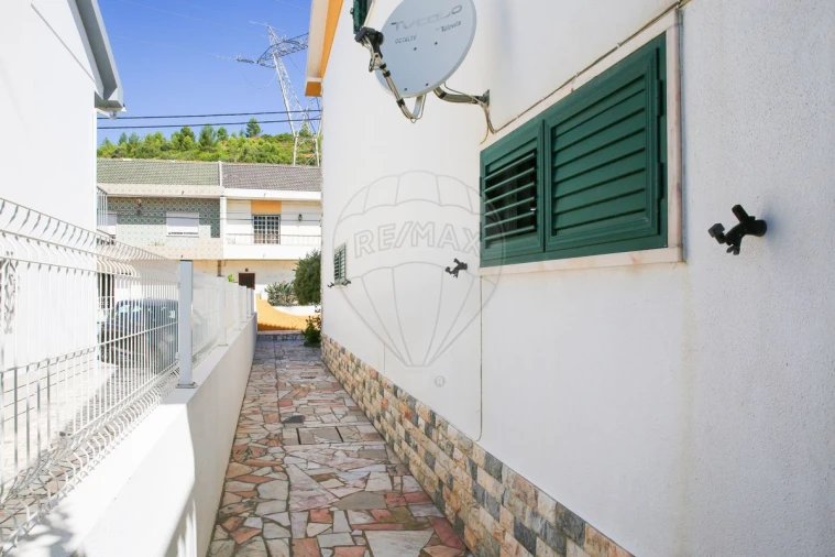 Moradia T3 para Venda em Alverca do Ribatejo e Sobralinho Foto 38