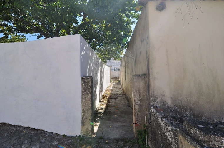 Moradia T3 para Venda em Arranho Foto 4