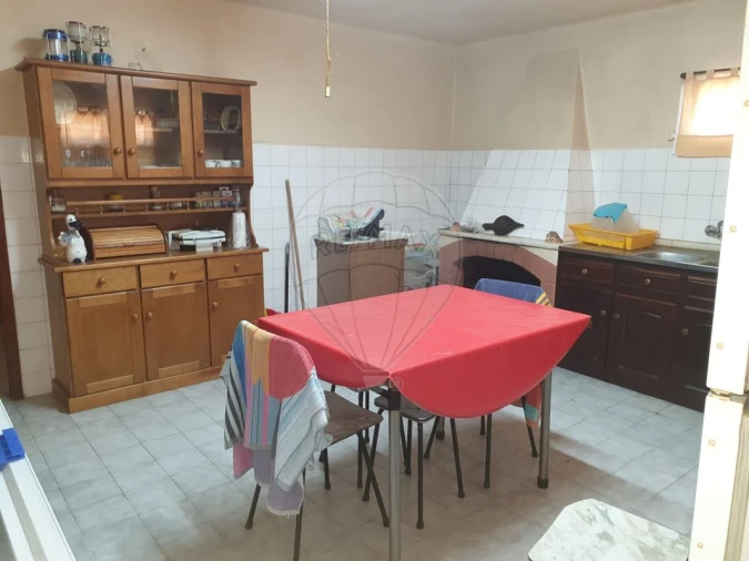 Moradia T3 para Venda em Aguas Belas Foto 15