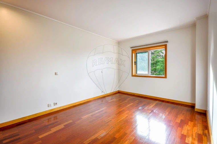 Apartamento T1 para Arrendamento em Aguas Santas Foto 16